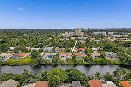 876 NW 6th Avenue Boca Raton, FL 33432