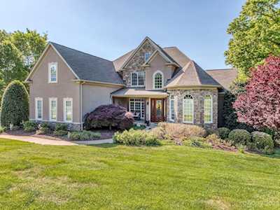 5817 Natoma Rd Lake Wylie, SC 29710