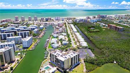 400 Lenell Rd #204 Fort Myers Beach, FL 33931