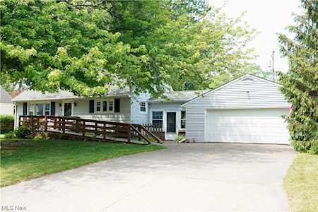 188 Sunset Rd Avon Lake, OH 44012