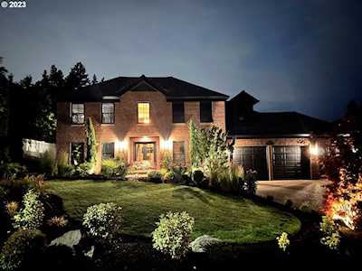 11926 SE Redhawks LN Happy Valley, OR 97086