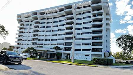 30 Turner St #606 Clearwater, FL 33756