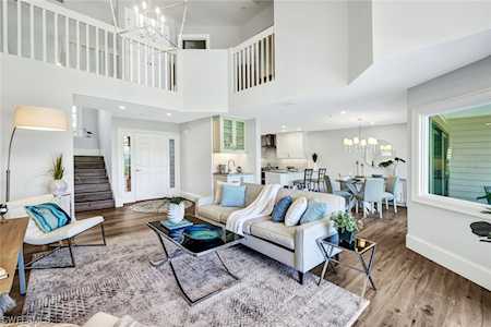 563 Park Shore Dr #G-2 Naples, FL 34103