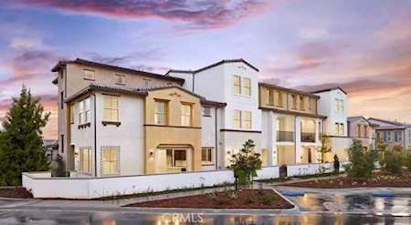 1765 Laurelwood Way Oceanside, CA 92056