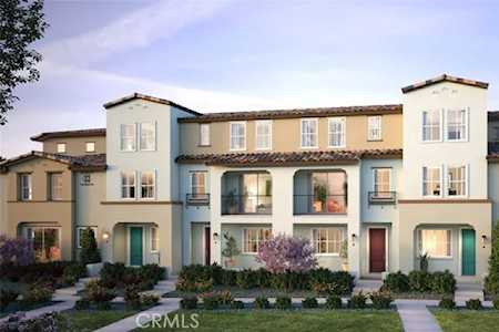 1767 Laurelwood Way Oceanside, CA 92056