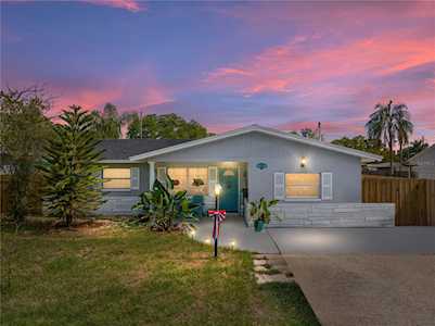 5134 30th Ave N St. Petersburg, FL 33710