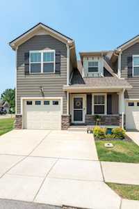 4046 Commons Dr Spring Hill, TN 37174