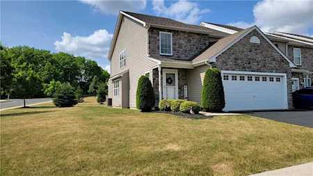 800 Fieldstone Trl Easton, PA 18040