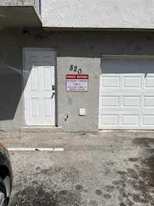 820 W Tiffany Drive #1 Mangonia Park, FL 33407