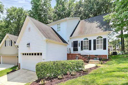 2211 Guest House Ct Charlotte, NC 28270