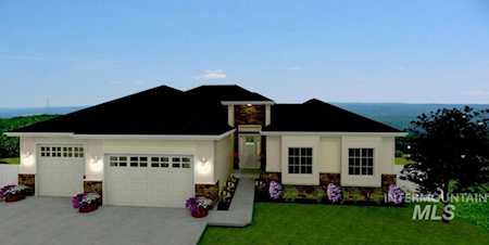 12076 S Hunters Point Dr Nampa, ID 83686