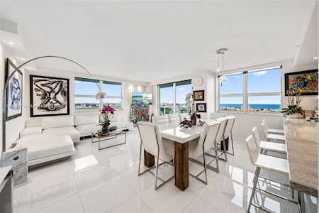 650 West Ave #2212 Miami Beach, FL 33139