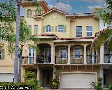 2644 Ravella Lane Palm Beach Gardens, FL 33410