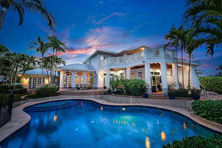 831 Country Club Drive North Palm Beach, FL 33408