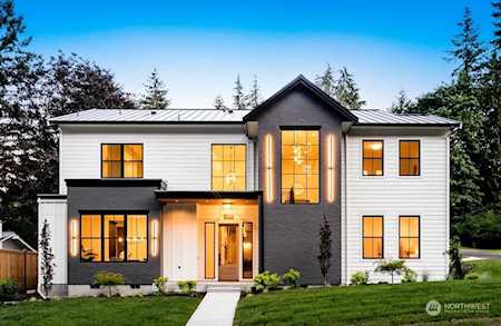 3180 127th Ave NE Bellevue, WA 98005