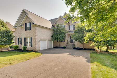 1027 St Hubbins Dr Spring Hill, TN 37174