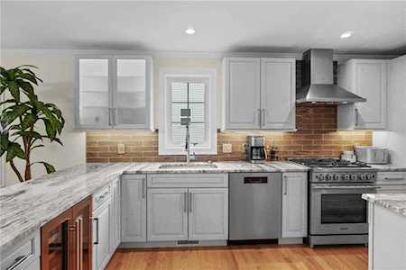 10 Lily Ln West Warwick, RI 02893
