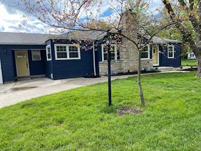 201 W Riverglen Drive Worthington, OH 43085