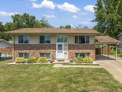 445 Downing Ave Florissant, MO 63031