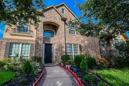 5402 Pointed Leaf Dr Missouri City, TX 77459