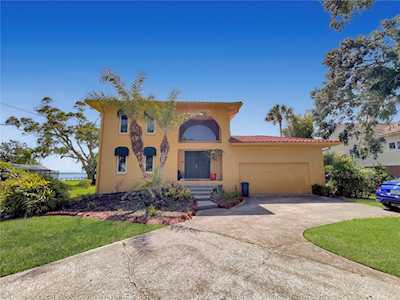 316 Shore Dr E Oldsmar, FL 34677