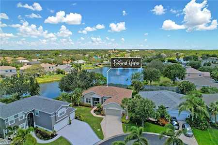 8809 Maple Glen Circle Fort Myers, FL 33912