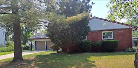 153 N Clark Dr Palatine, IL 60067