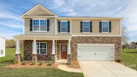 7961 Stonehouse Dr Gastonia, NC 28056