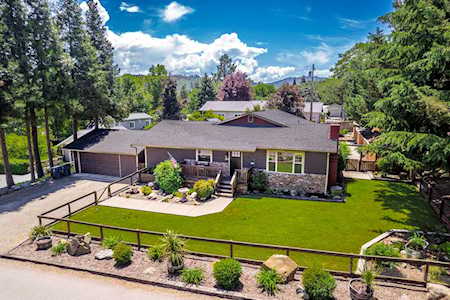 285 Gold Terrace Jacksonville, OR 97530
