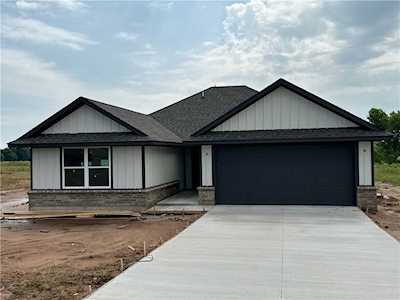 1019 Heritage Hills Dr Tuttle, OK 73089