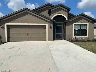427 Shadow Lakes Dr Lehigh Acres, FL 33974