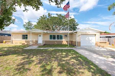 5564 49th Ave N Kenneth City, FL 33709