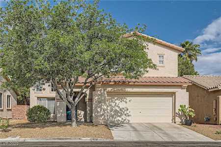 1813 Drifters Peak St Las Vegas, NV 89144