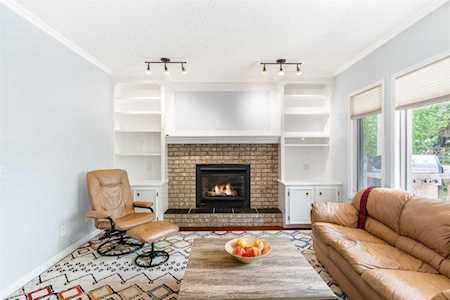 116 Sun Harbour Crescent SE Calgary, AB T2X 3B3