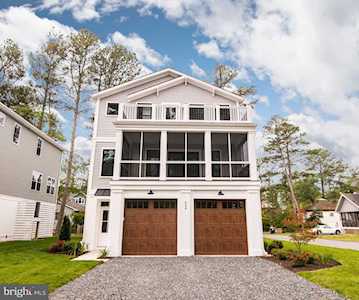 608 5th St Bethany Beach, DE 19930