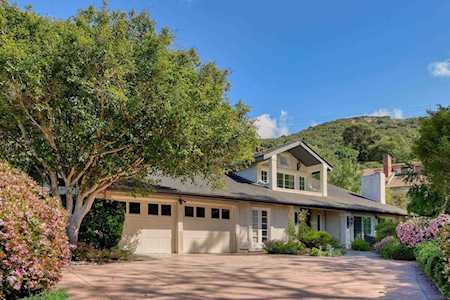 2752 Caminito Prado La Jolla, CA 92037