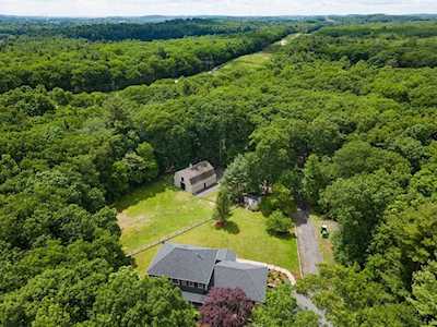 18-R Hillside Way Wilmington, MA 01887