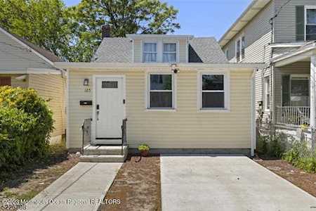 125 Seabreeze Way Keansburg, NJ 07734