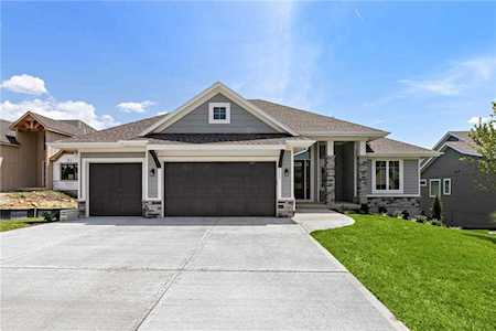 7111 Gillette St Shawnee, KS 66216