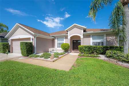 18012 Sparrows Nest Dr Lutz, FL 33558