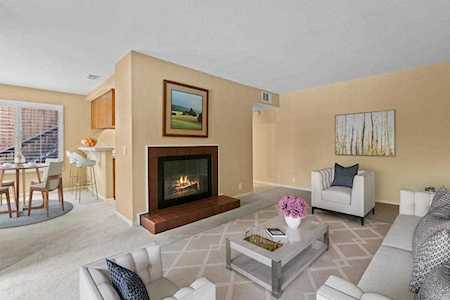 2157 Arnold Way #203 Alpine, CA 91901