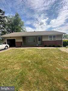 142 Hazelhurst Ave Trenton, NJ 08638