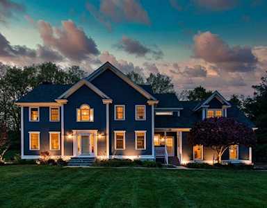 5 Bertis Adams Way Westborough, MA 01581
