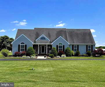 13 Marathon Dr Seaford, DE 19973
