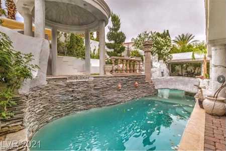 2107 Inverness Dr Henderson, NV 89074