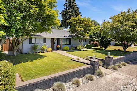 1829 N Highland St Tacoma, WA 98406