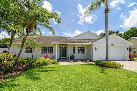 844 Christina CIRCLE Oldsmar, FL 34677
