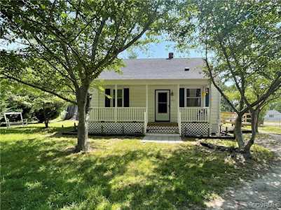 15821 Meridian Ave Chester, VA 23831