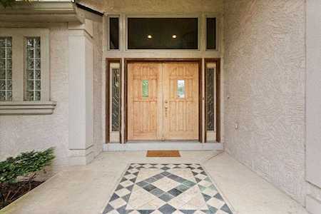 784 Pinecliff Place Worthington, OH 43085