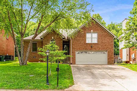 1344 Timber Valley Dr Nashville, TN 37214